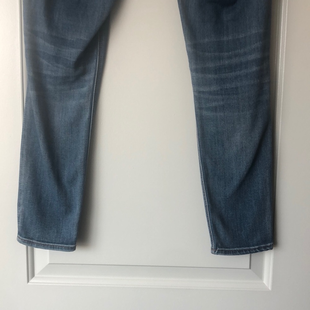 Super Soft And Comfortable Express Jeans! View 4
